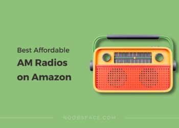 An image of AM radio icon that's placed near 'best affordable am radios on Amazon' text with light green background