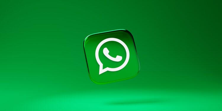 WhatsApp faces global outage