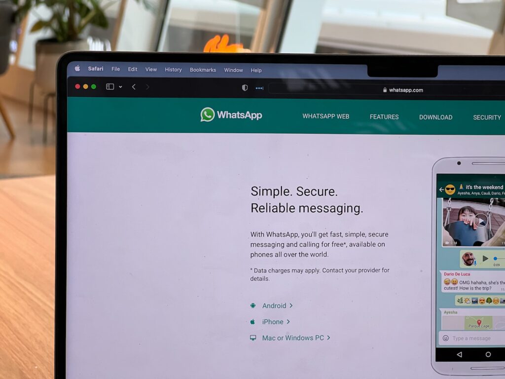 WhatsApp web on MacBook Pro
